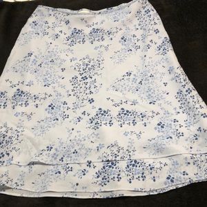 ANN TAYLOR lovely floral skirt